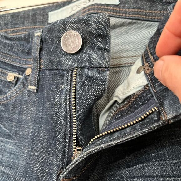 Joe’s blue jeans, fashionably ripped in the back, good condition, size 24 - Picture 9 of 9